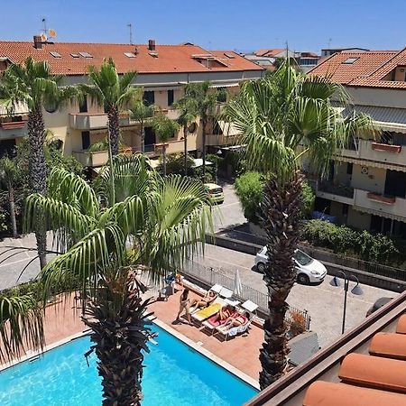 Sicilia, Mansarda Le Due Terrazze Apartment Mascali Exterior photo