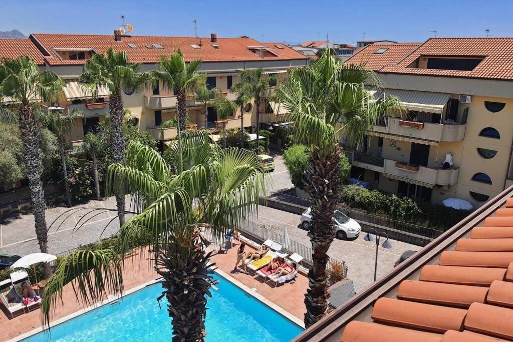 Sicilia, Mansarda Le Due Terrazze Apartment Mascali Exterior photo